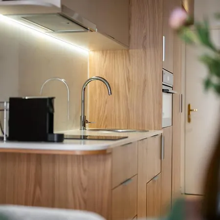 Maison Elia, Boutique 1 Min & Old Town Ac Apartment